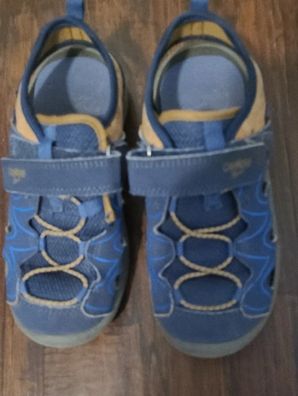 OshKosh B'gosh Blue and Tan Kids Water Shoes with Strap